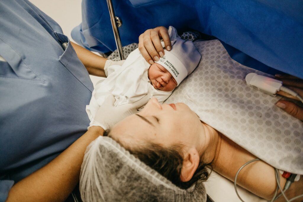 Kórházi csomag szüléshez: mi kell a szülőszobára?